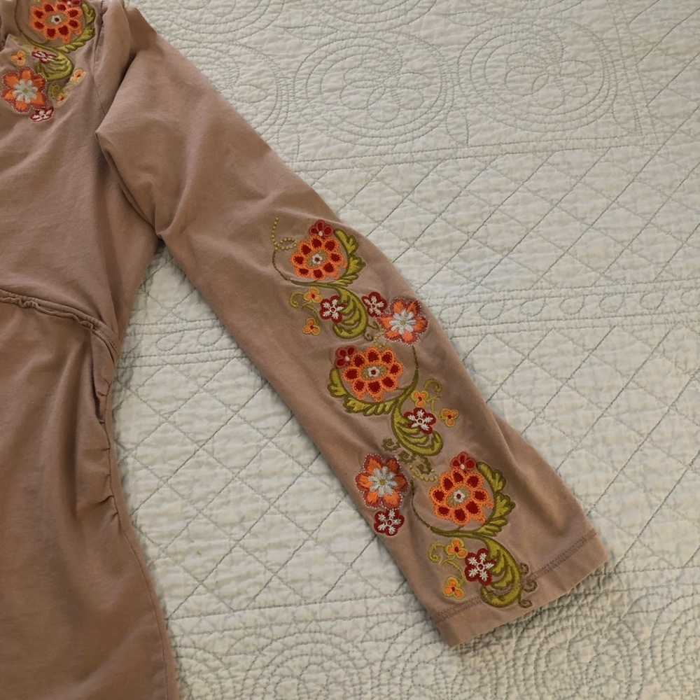 Sundance faux wrap long sleeve embroidered top. Size large.